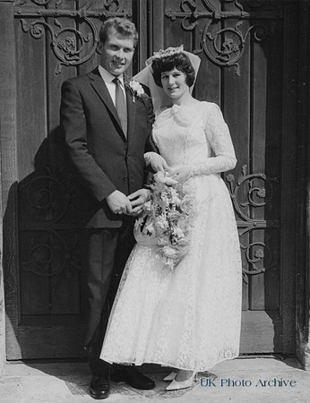 Wedding Of Peter J Burgess And Brenda M Warne Norwich Norfolk 7th Jun 1963