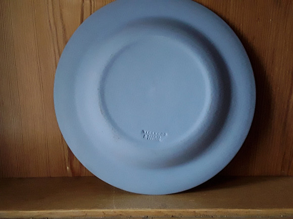 Jasperware Bear Dish Back