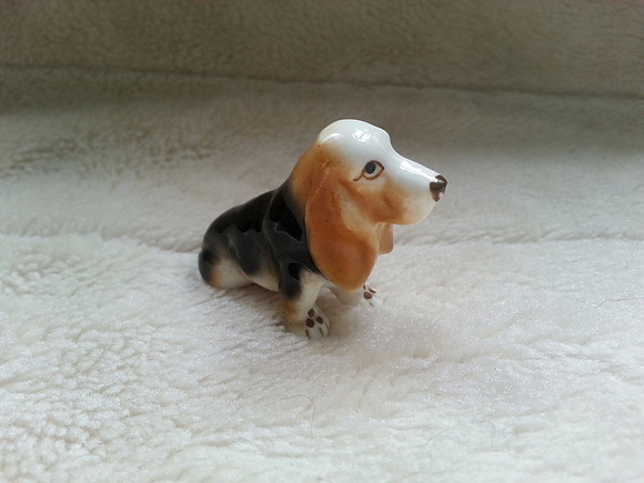 Small Vintage Bassett Hound Ornament