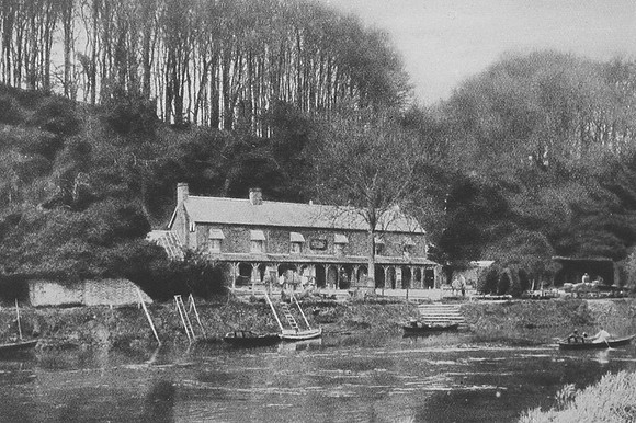 The Black Rabbit Arundel 1920s