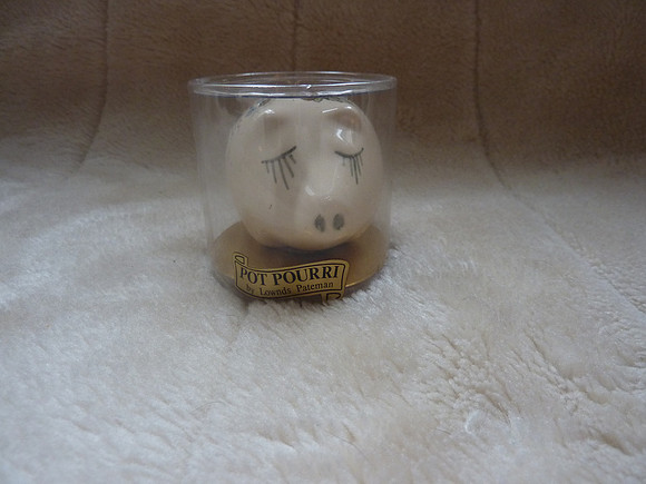 Lownds Pateman Vintage Pig Pomander Pot Pourri In Original Packaging