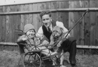 Norton John Roe With His Daughter Sheila Pamela Roe 1935