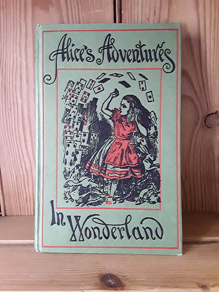 Alice In Wonderland MacMillan 1978 Edition