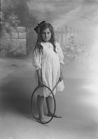 Miss L Marshall 12th Jul 1911