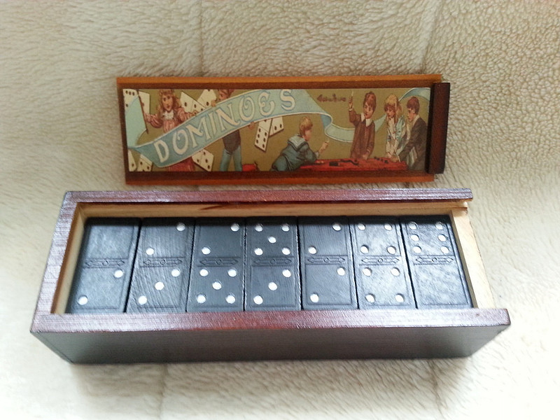 Children's Dominoes In Vintage Style Box