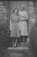 Nancy Jones And Catherine Jones (Nee Fielding) 1930s