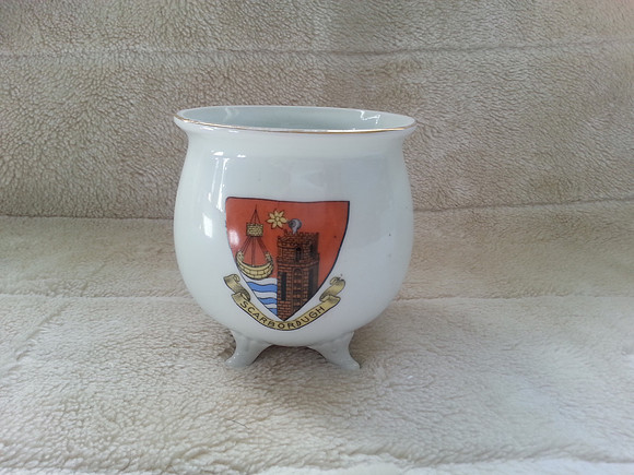 Large Crested Ware 4 Inch Bowl Scarborough