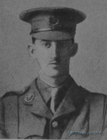 Oldham J H 2nd Lt 3rd Duke Of Cornwalls Light I nfantry De Ruvignys Roll Of Honour Vol 1