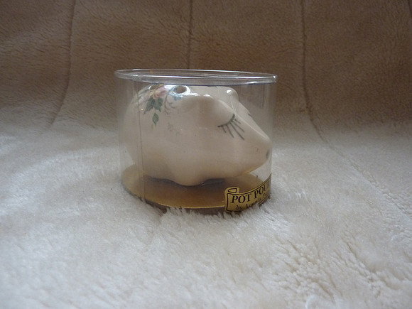 Lownds Pateman Vintage Pig Pomander Pot Pourri In Original Packaging