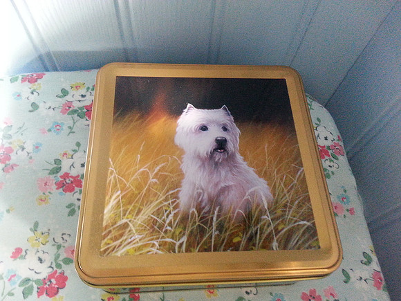 Embossed Biscuit Tin West Highland Terrier