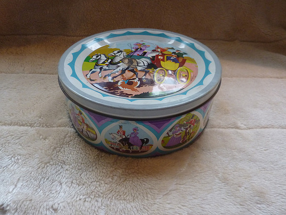 Vintage Stagecoach Quality Street Tin