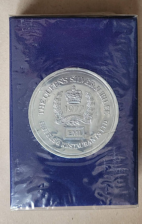 EMI Hotels And Restaurants Queens Silver Jubilee Playing Cards Back