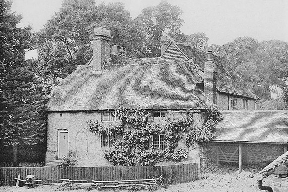 Hurtmore Farmhouse Near Goadalming 1908