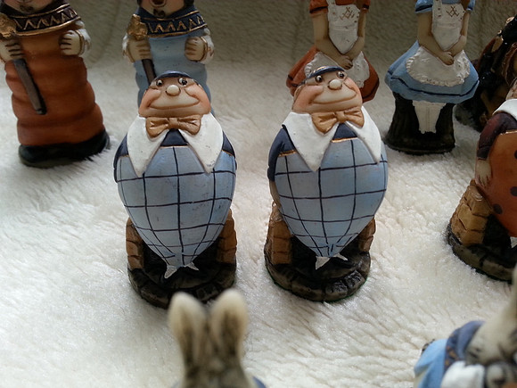 Beautiful Hand Painted Alice In Wonderland Chess Set