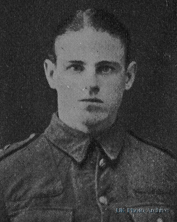 O'Shea M J Pte 5111 1st Royal Welsh Fusiliers De Ruvignys Roll Of Honour Vol 1